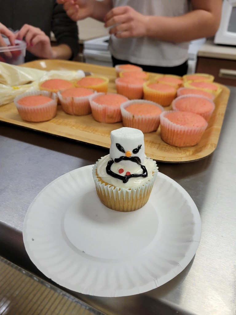 cupcake turned into a snowman