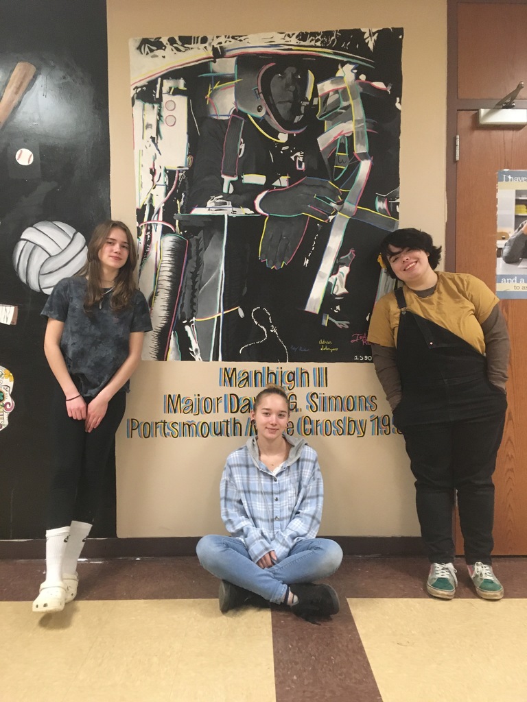 mural and 3 students