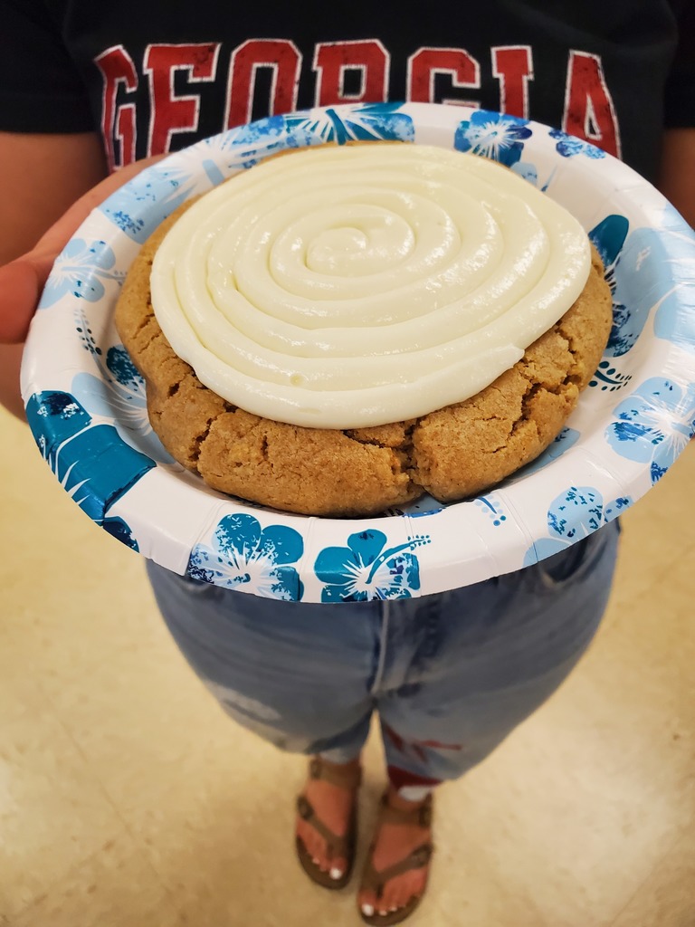 swirled frosting cookie